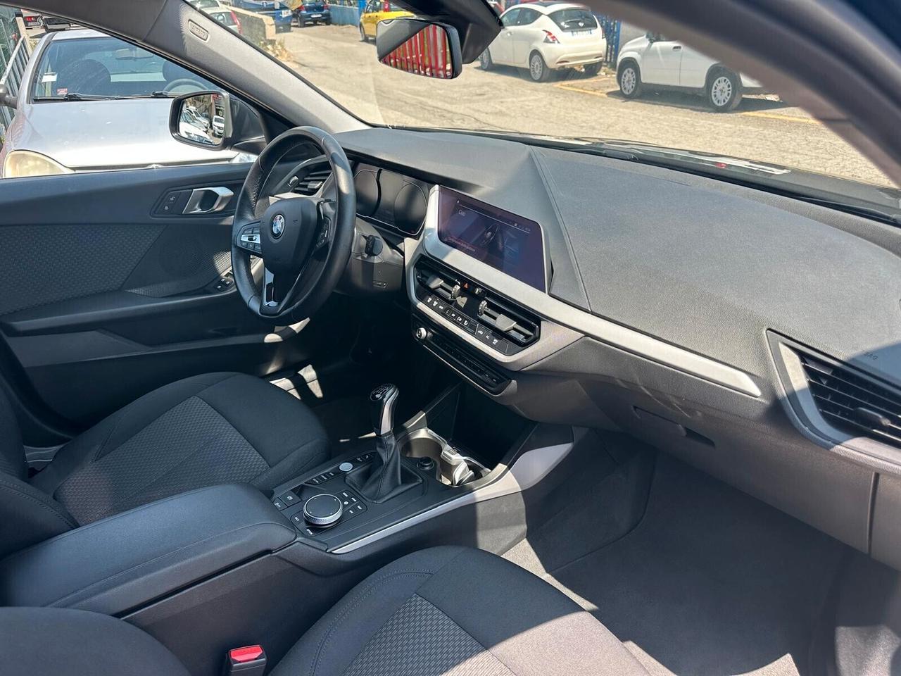 Bmw 116 118d 5p. Business Advantage