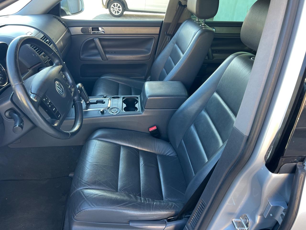 Volkswagen Touareg 2.5 R5 TDI DPF tiptronic