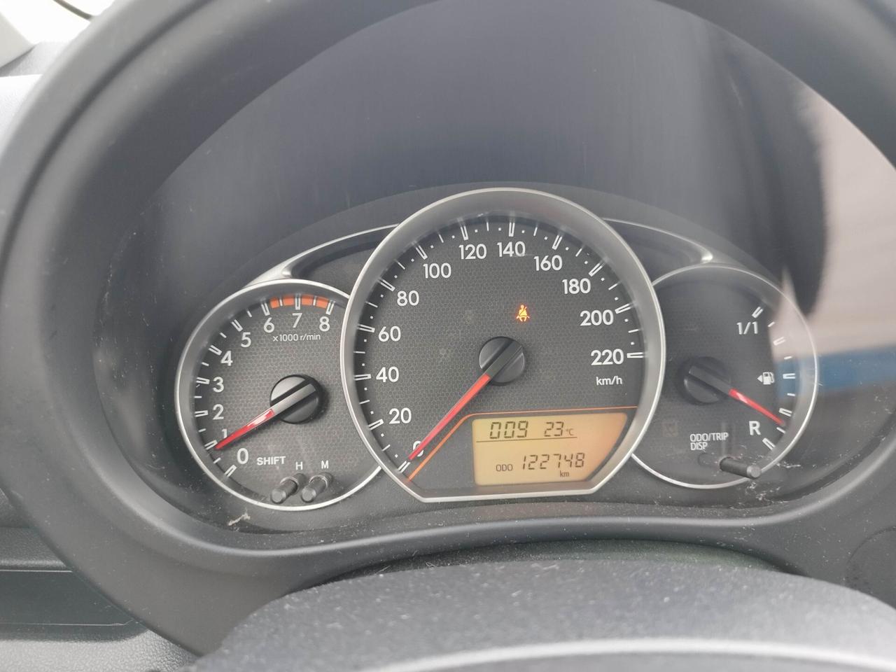 Toyota Verso-S 1.3 MT benzina