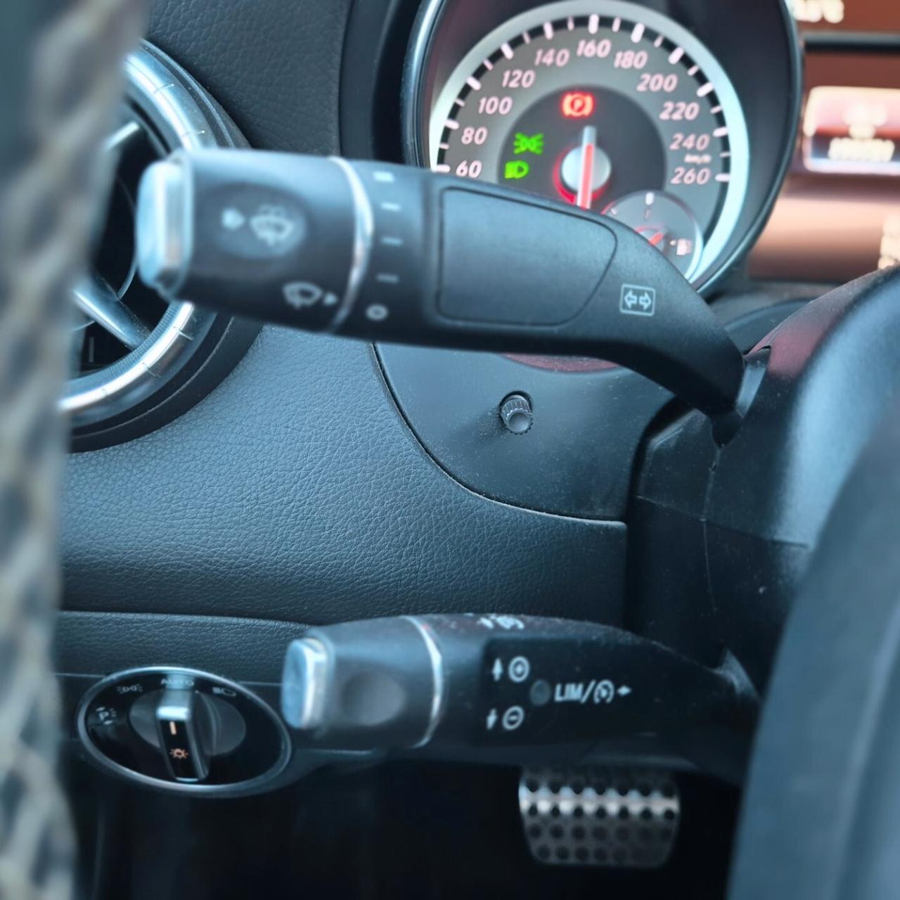 Mercedes-benz CLA 200 CDI Sport 136 Cv Berlina
