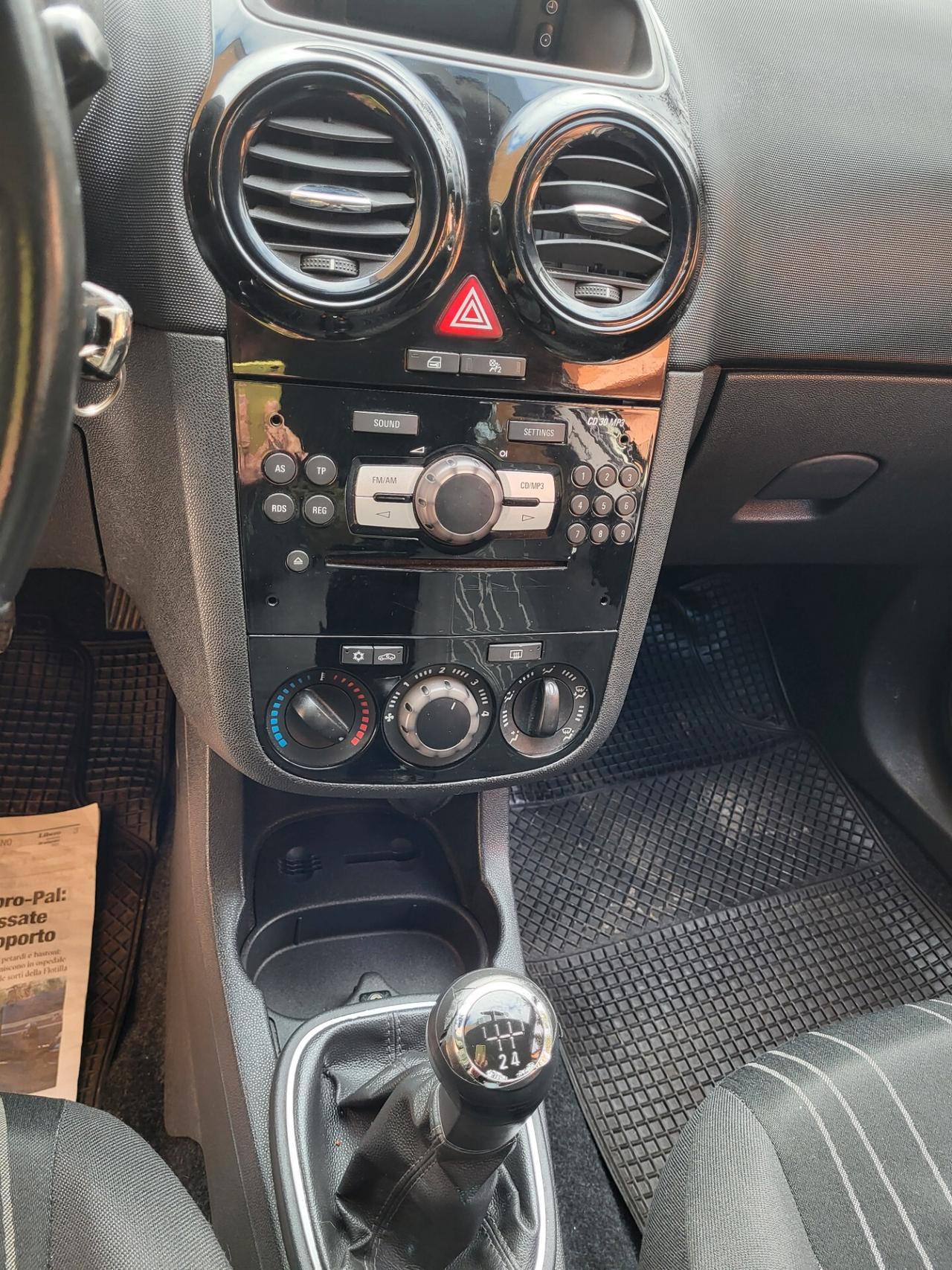 Opel Corsa 1.2 80CV 5 porte GPL-TECH Club