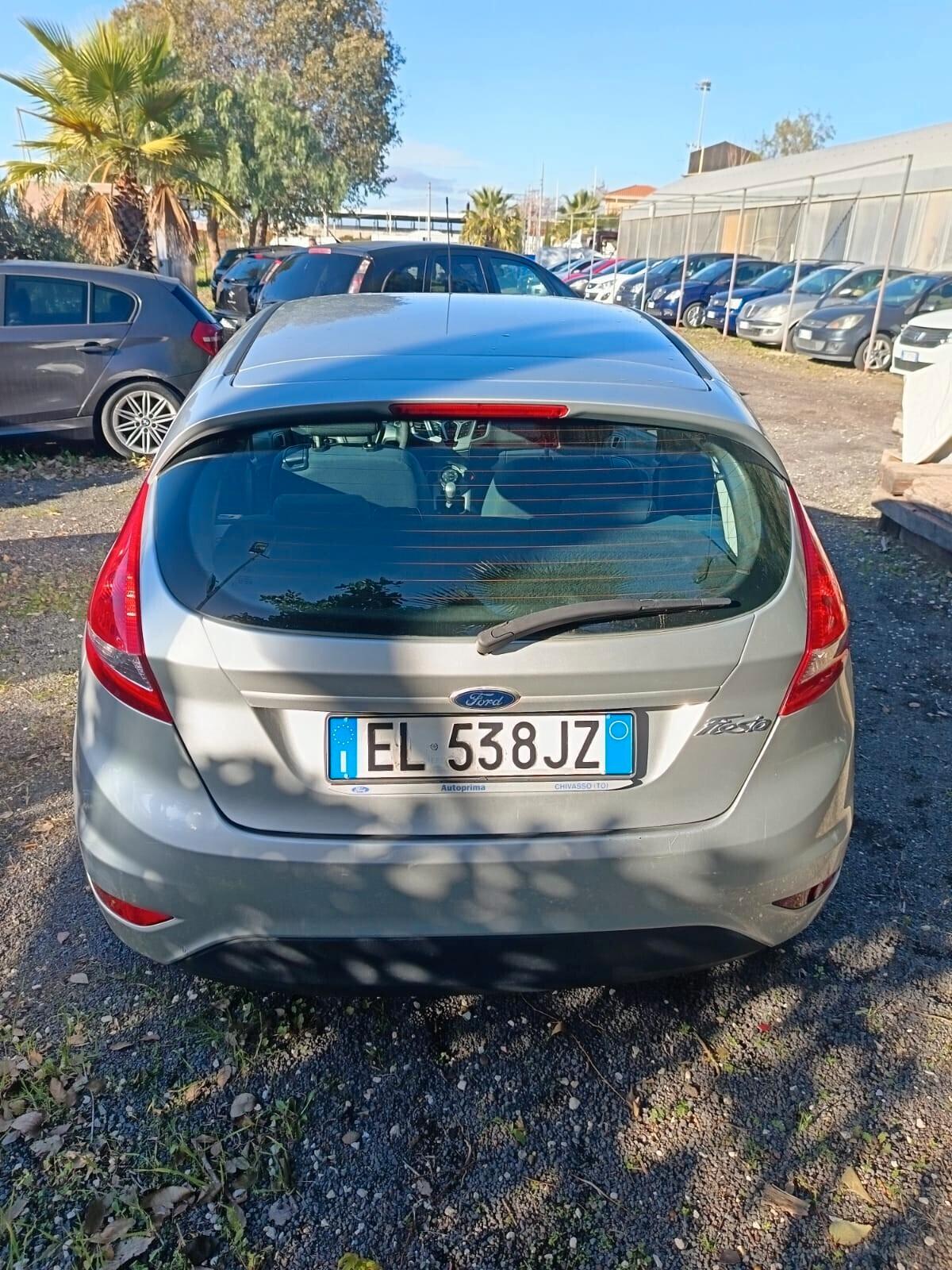 Ford Fiesta 1.4 TDCi 70CV 3 porte Titanium