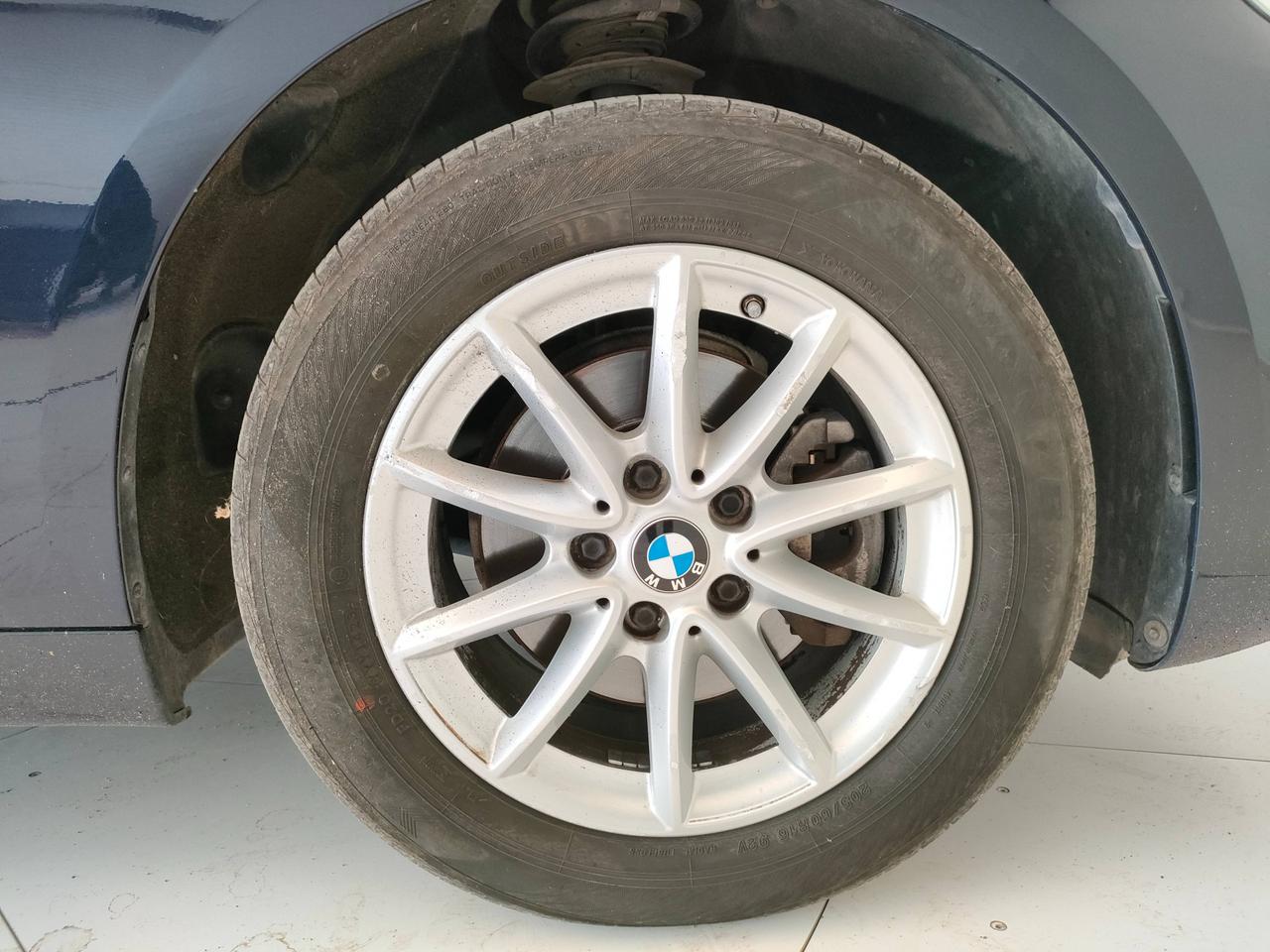 BMW Serie 2 F45 2014 Active Tourer - 216d Active Tourer Advantage my15