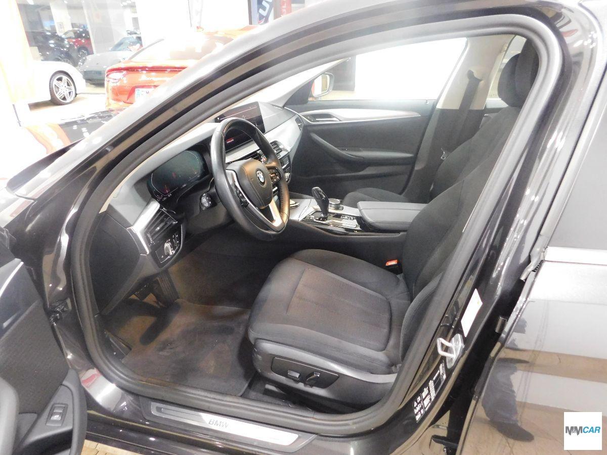 BMW - Serie 5 Touring - 520d 48V xDrive Business aut.