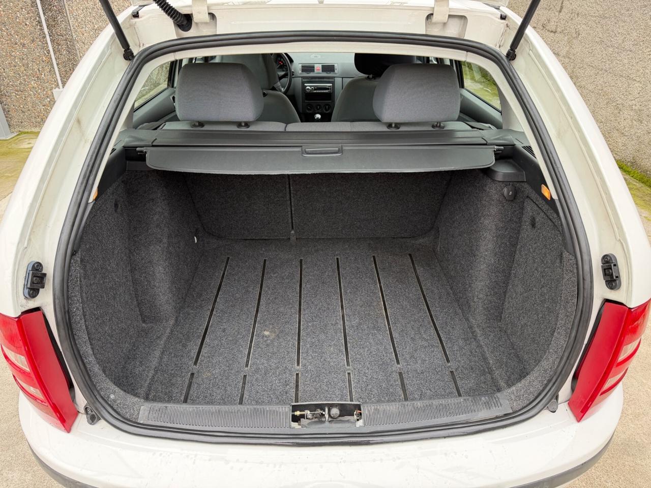 Skoda Fabia 1.4 benzina euro4 neopatentati spaziosoa