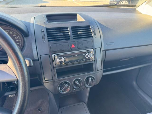 VOLKSWAGEN Polo 1.4 16V 5p. Trendline