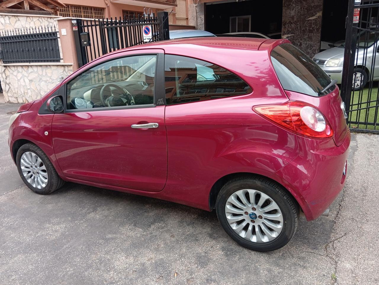 Ford Ka 1.2 Titanium E5 X NEOPAT.