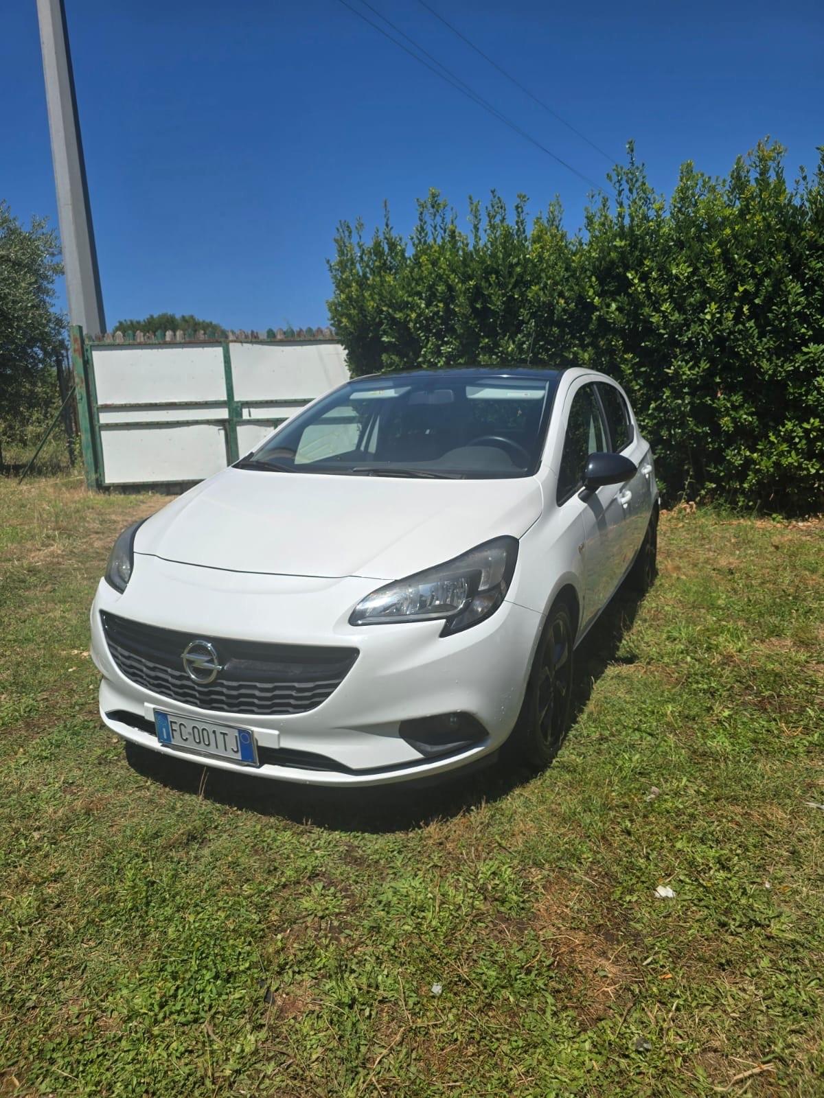 Opel Corsa 1.2 5 porte b-Color