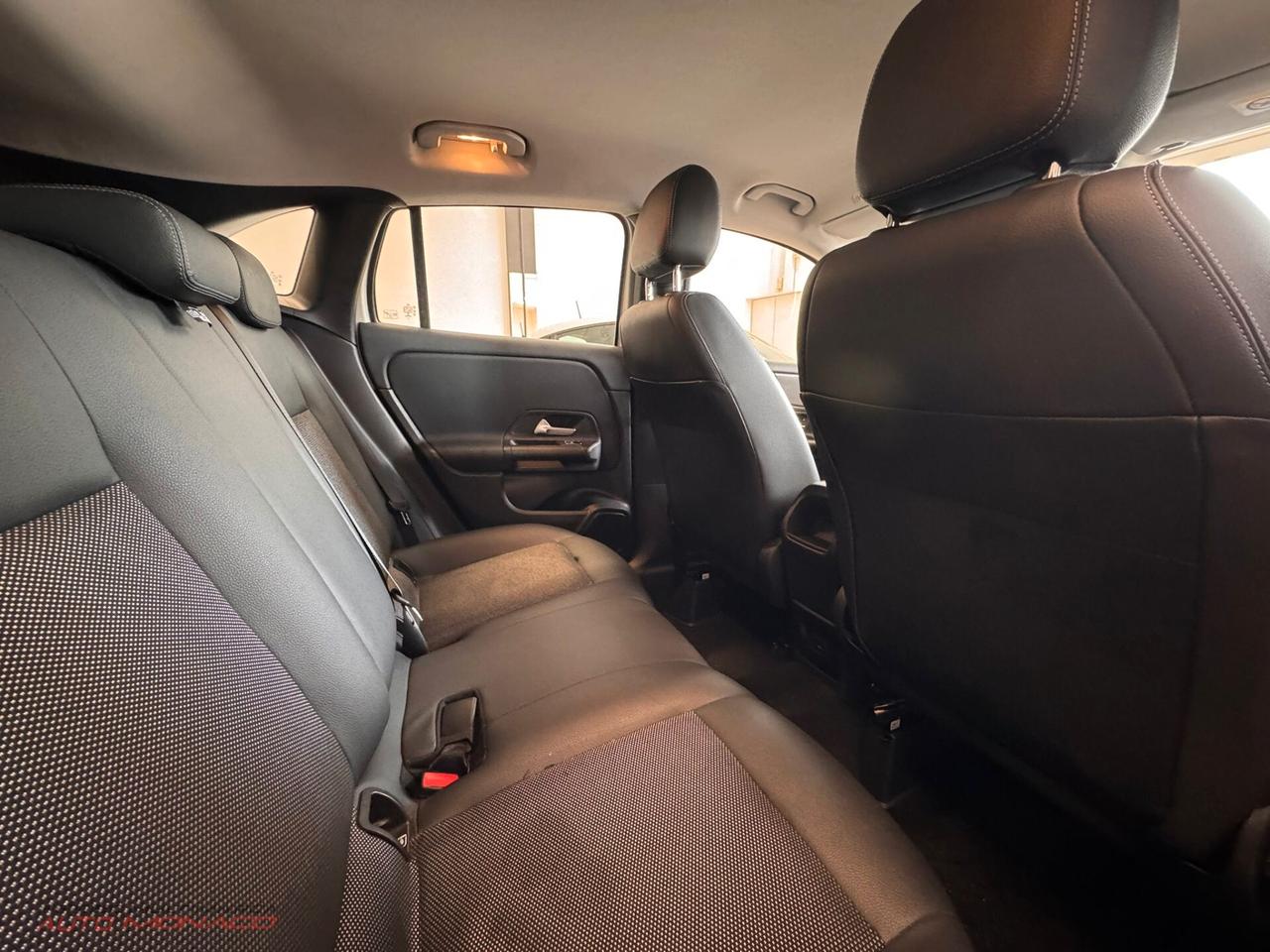 Mercedes-benz GLA 180d Sport 2021