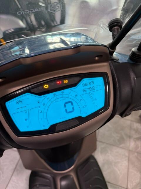 Piaggio Medley 125 BAULETTO PARABREZZA