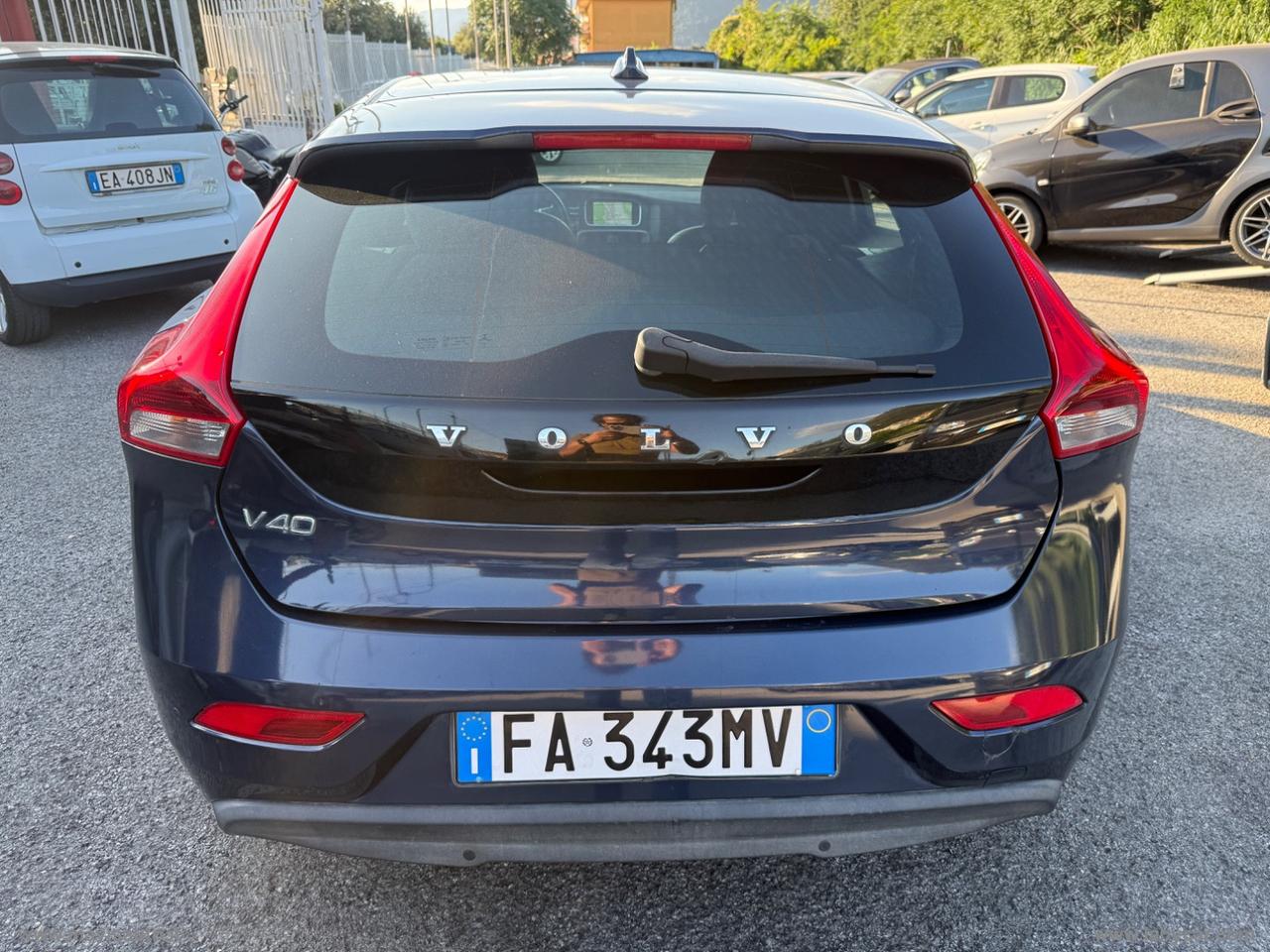 VOLVO V40 D2 1.6 Momentum