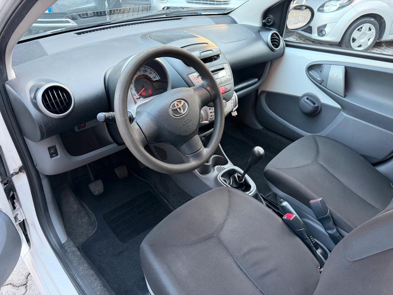 Toyota Aygo 5 Porte Aygo 5p 1.0 Sol Connect IDONEA NEOPATENTATI