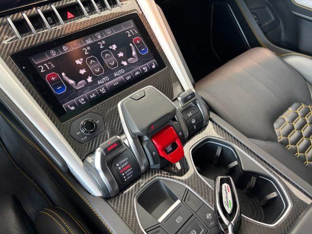 LAMBORGHINI Urus 4.0 650CV