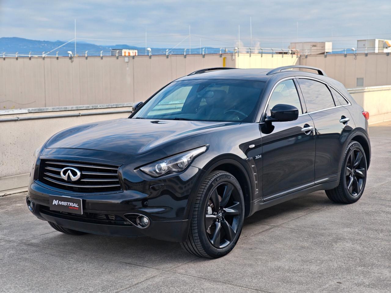 Infiniti QX70 3.0 diesel V6 AT S
