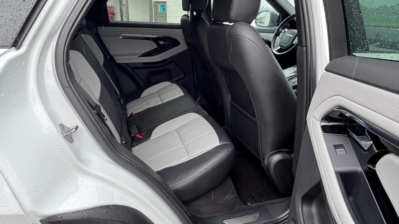 Land Rover Range Evoque 2.0D I4-L.Flw 150CV AWD Aut R-Dynamic HSE