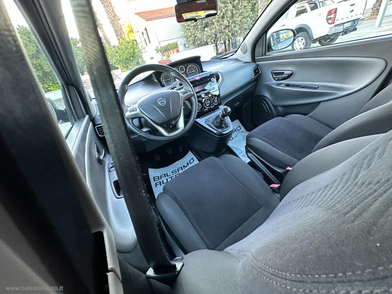 LANCIA Ypsilon 1.2 69 CV 5p. Gold