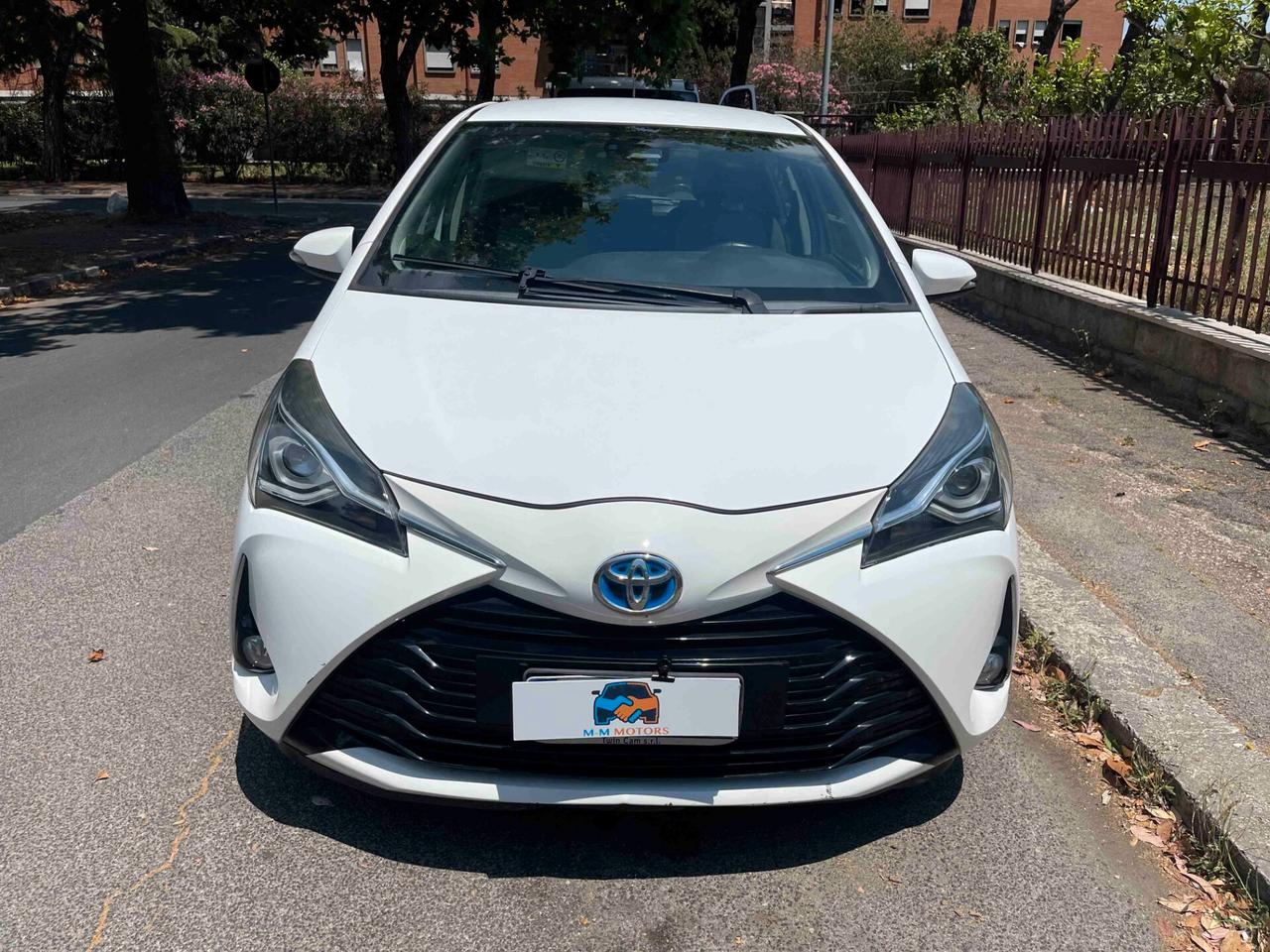 Toyota Yaris 1.5 Hybrid 5 porte Style NEOPATENTATI Cool Lounge my18
