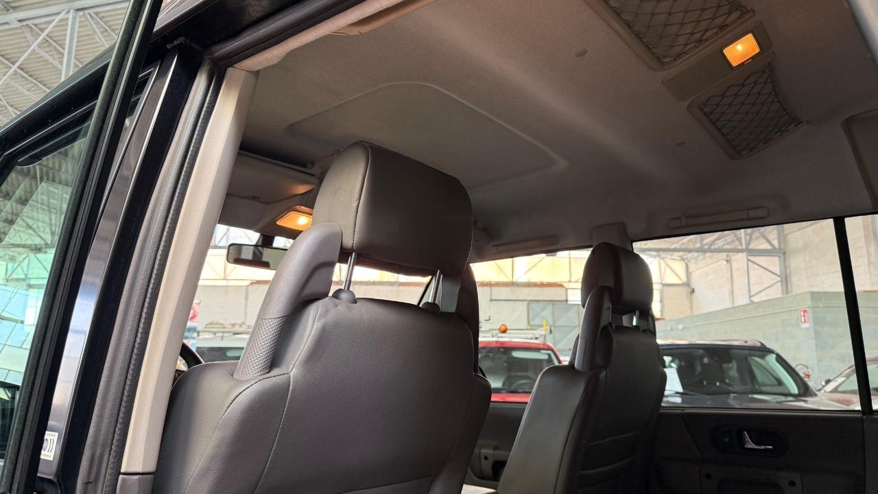 Land Rover Discovery 2.5 Td5 5 porte Luxury Head