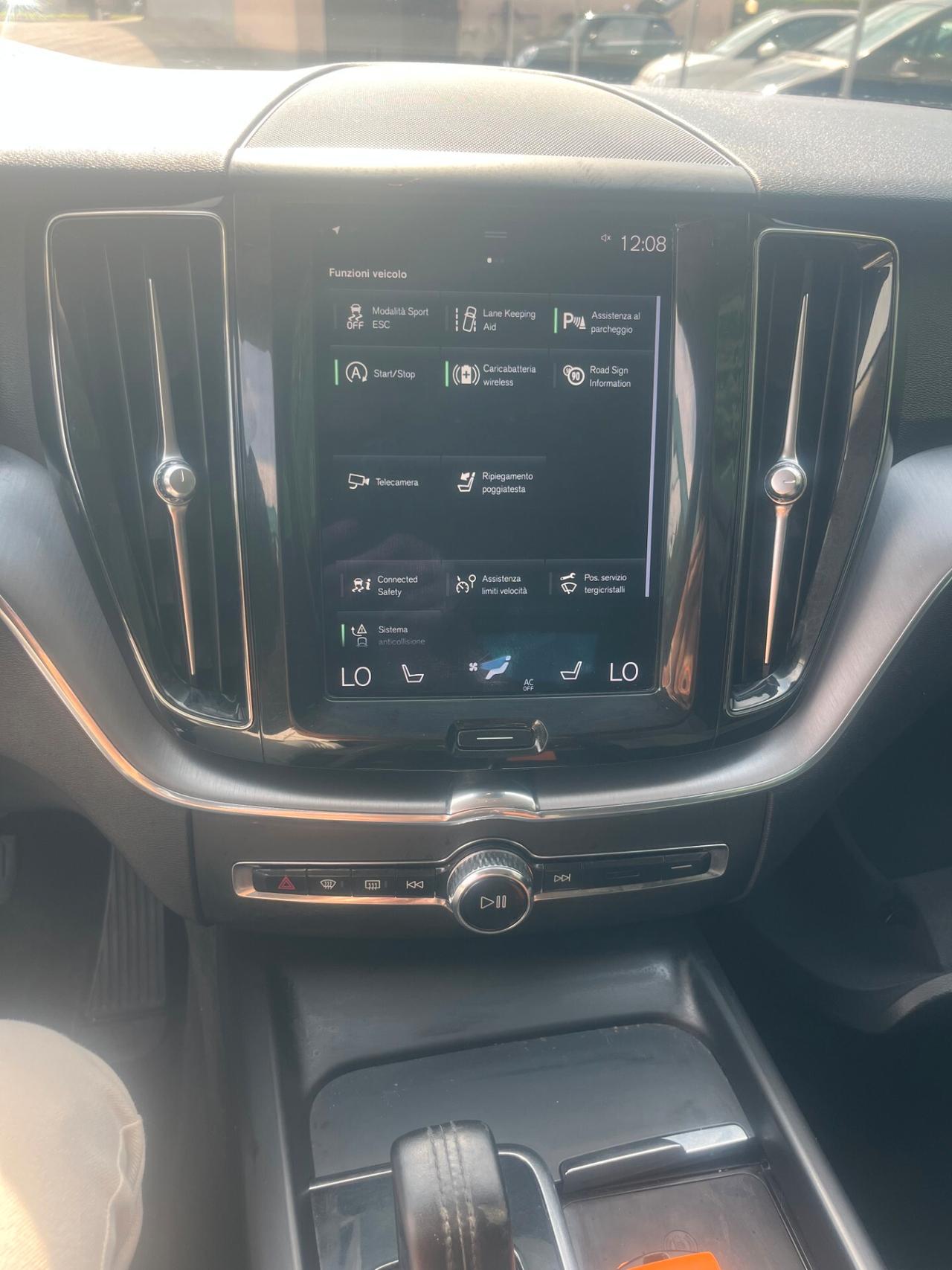 Volvo XC 60 B4 (d) AWD Geartronic Momentum motore rotto