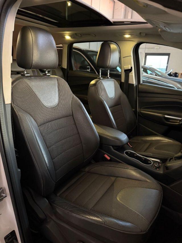 FORD Kuga 2.0 TDCI 180 CV S&S 4WD Powershift Titanium X