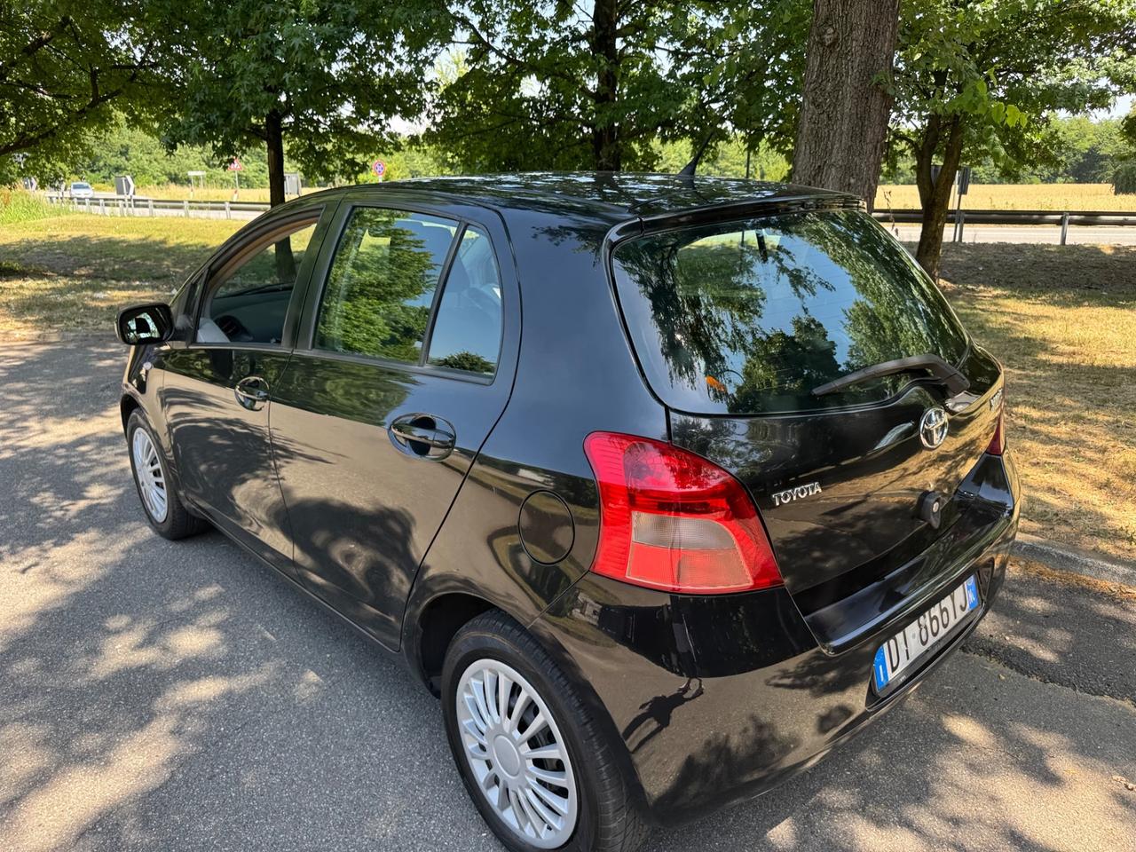 Toyota Yaris 1.3 5 porte Neopatentato