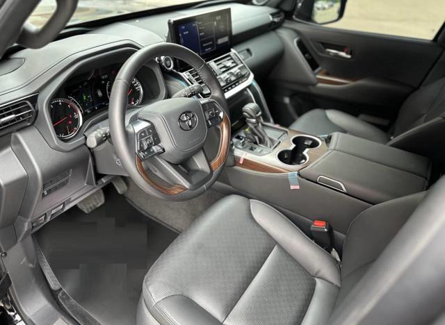 TOYOTA Land Cruiser 300 3.5 V6 305KW 415HP 7 POSTI CORAZZATO B6/VR7