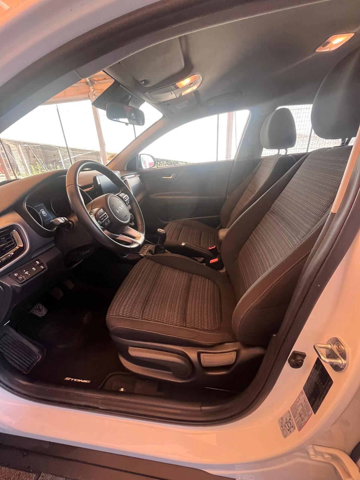 Kia Stonic 1.0 T-GDi 100 CV MHEV iMT Style