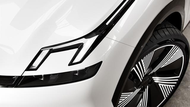 LYNK & CO 08 1.5 Plug-in Hybrid CORE AUTOMATICA