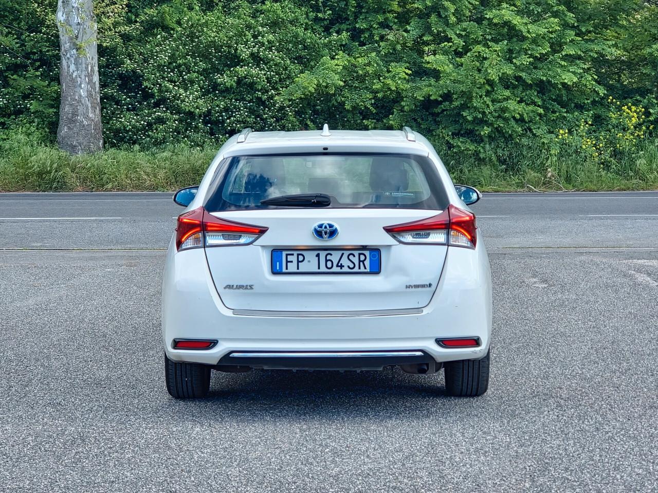 Toyota Auris Touring Sports 1.8 Hybrid Lounge 2018-E6B Automatico NEO