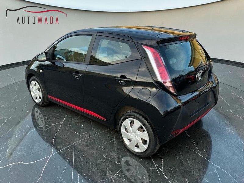 Toyota Aygo 1.0 VVT-i 69 CV 5 porte x-wave