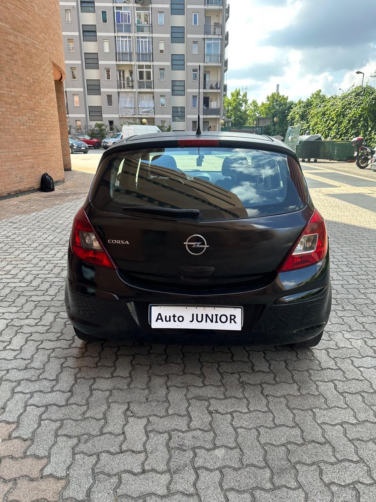 Opel Corsa 1.2 5 porte Easytronic Enjoy