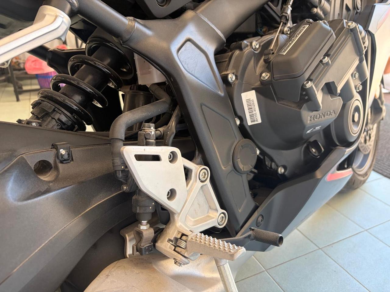 Honda CBR 650 R PARI AL NUOVO SOLO 1296KM
