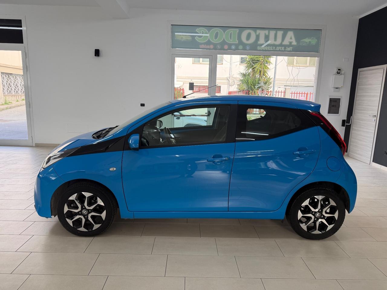 Toyota Aygo Connect 1.0 VVT-i 72 CV 5 porte x-fun MMT