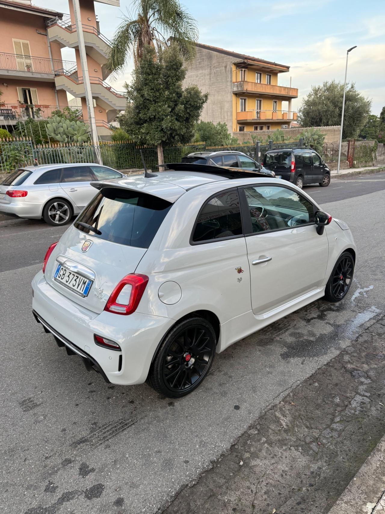 Abarth 595 1.4 Turbo T-Jet 165 CV Turismo