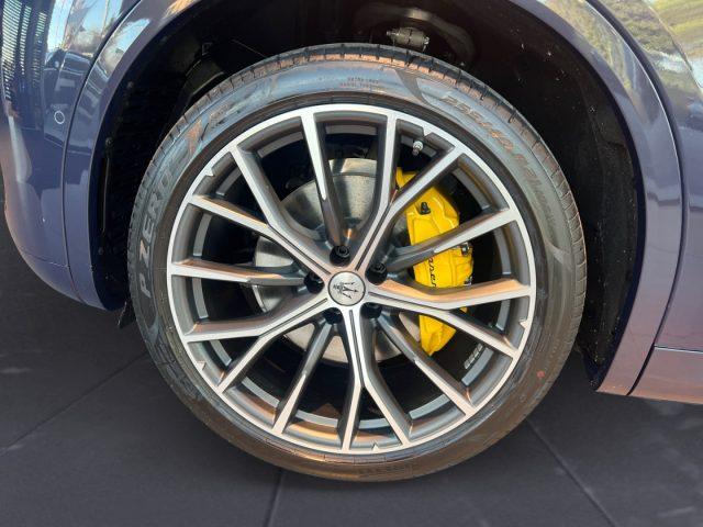 MASERATI Grecale MHEV 250 CV AWD