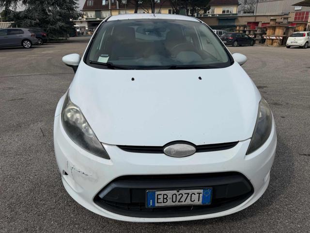 FORD Fiesta 1.4 TDCi 68CV 5p Titanium senza lavoro da fare