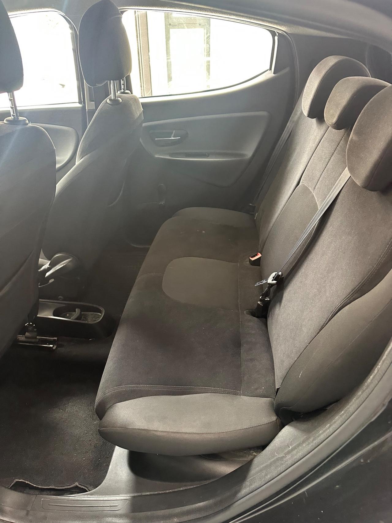 Lancia Ypsilon 1.2 69 CV 5 porte S&S Platinum