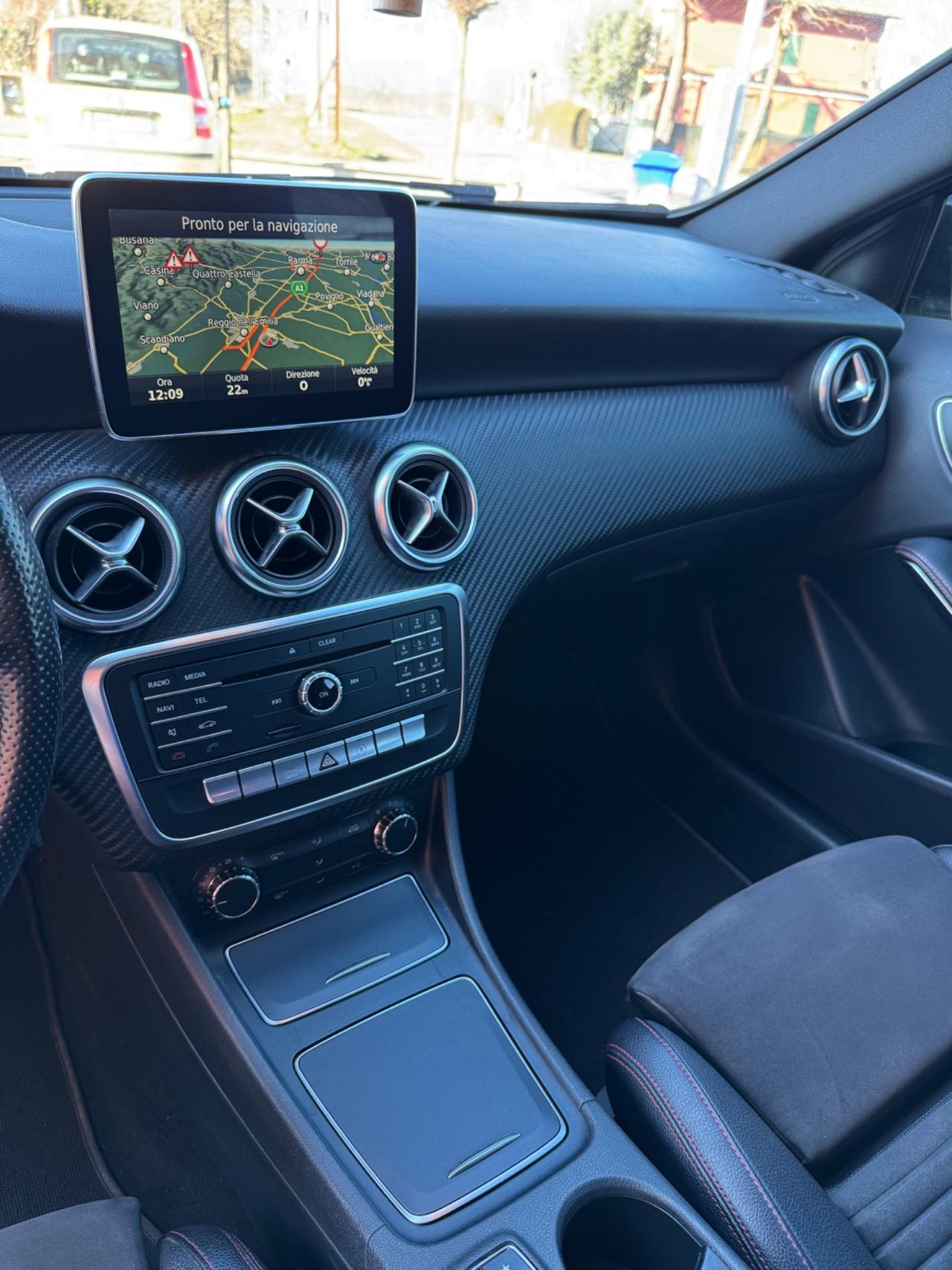 Mercedes-benz A 180d Automatic Premium amg