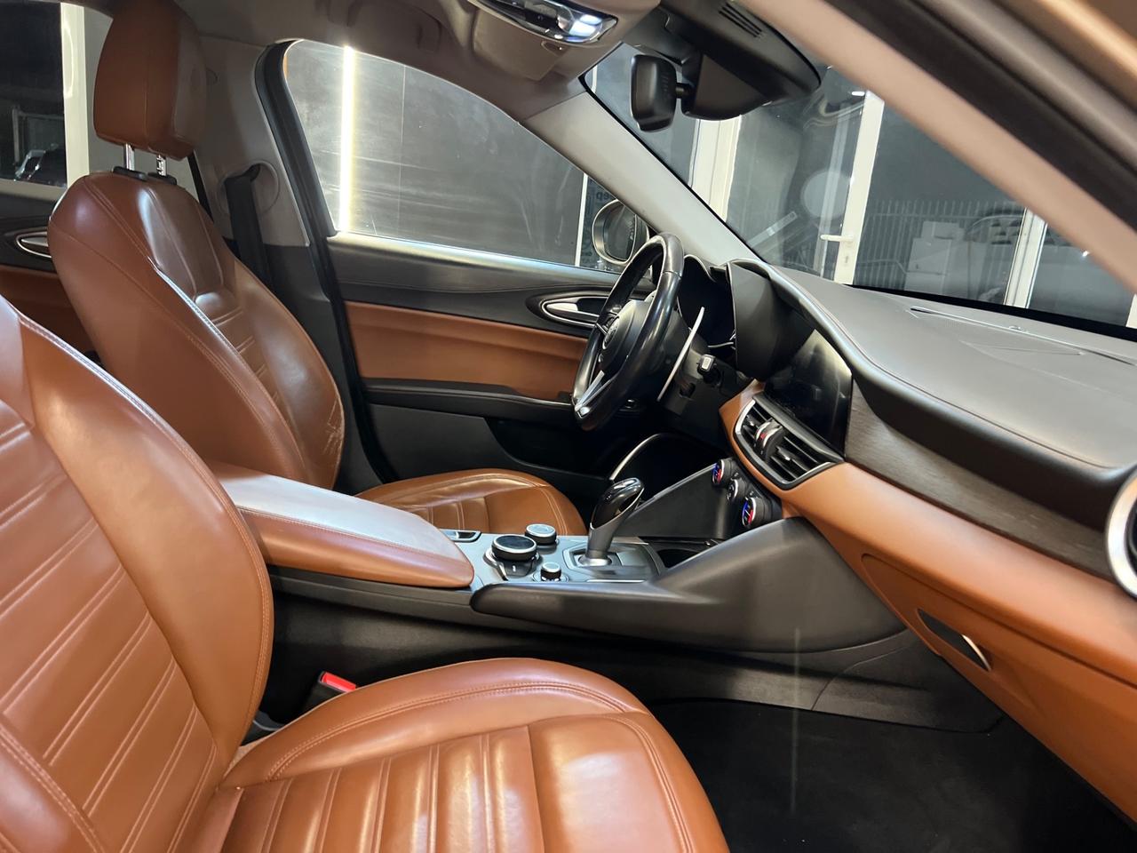 Alfa Romeo Giulia 2.2 Turbodiesel 210 CV Q4 Veloce