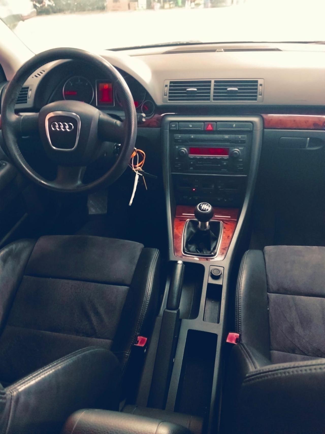 Audi A4 Avant 2.0 TDI 143CV F.AP.