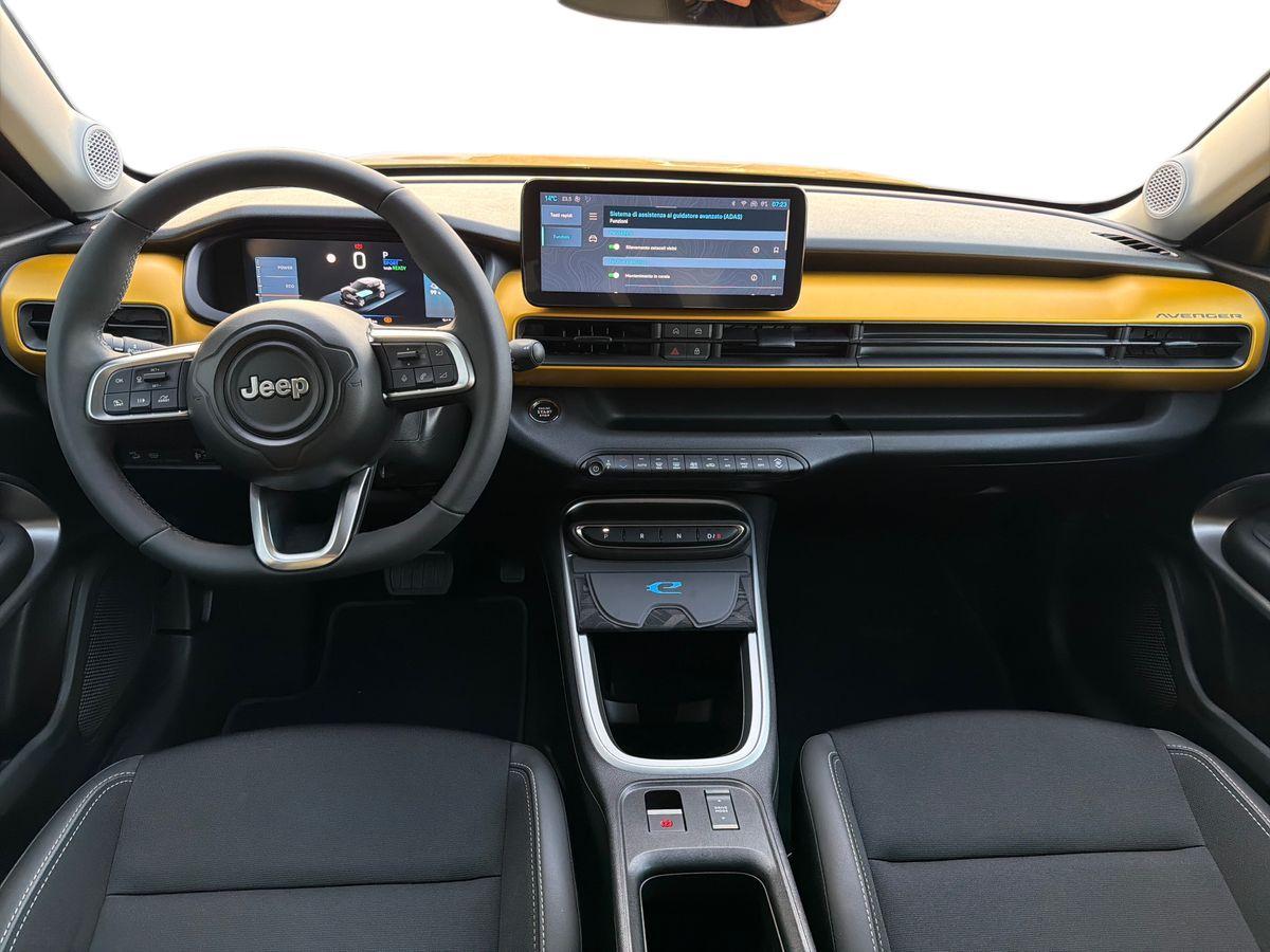 JEEP Avenger full-electric Summit fwd 156cv auto