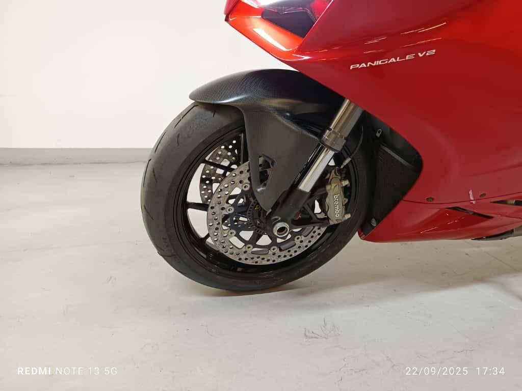 DUCATI Panigale V2 955 Red