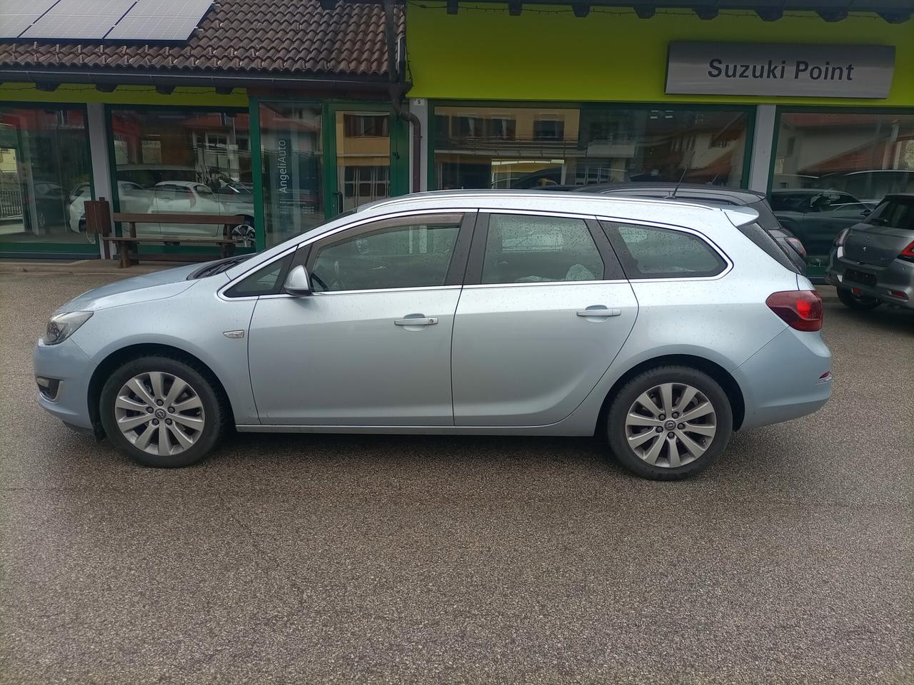 Opel Astra 1.6 CDTI 136cv Sports Tourer Cosmo