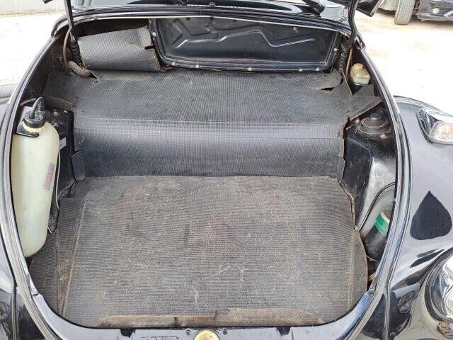 Volkswagen MAGGIOLONE CABRIO KARMANN 1303 - ASI-