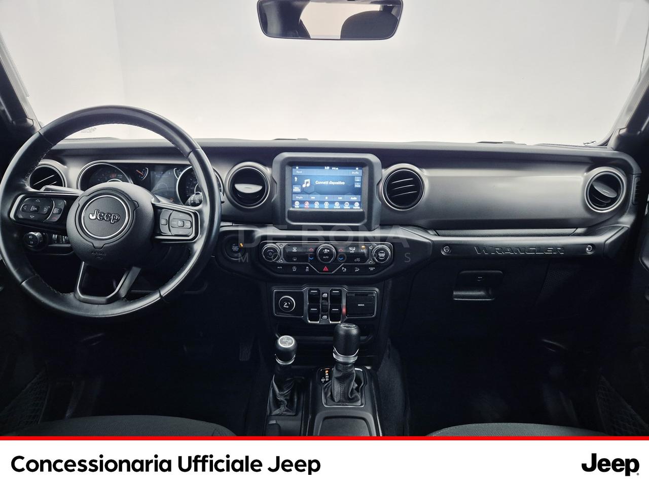 Jeep Wrangler unlimited 2.0 turbo sport auto