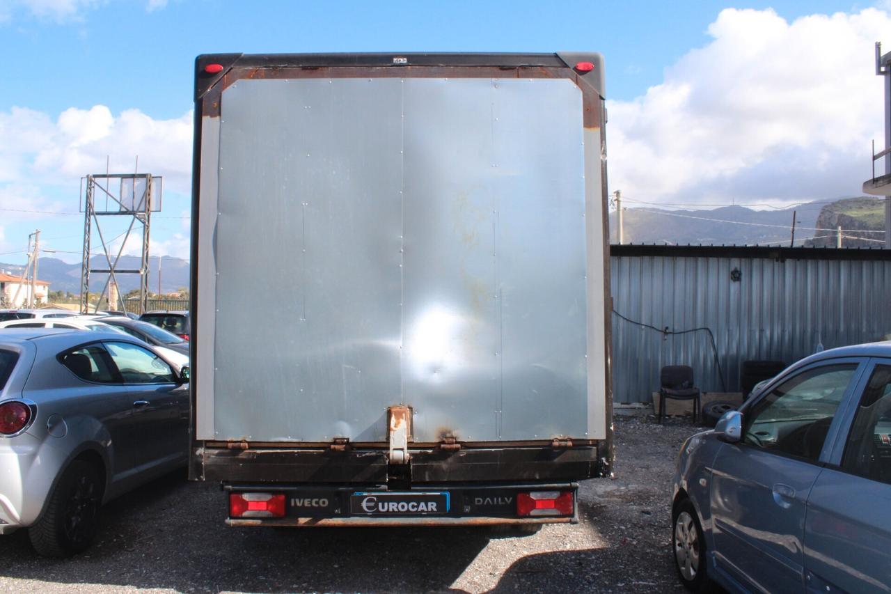 Iveco Daily 35C17LV BTor 3.0 HPT PL-TM-RG Furgone trasporto cavalli