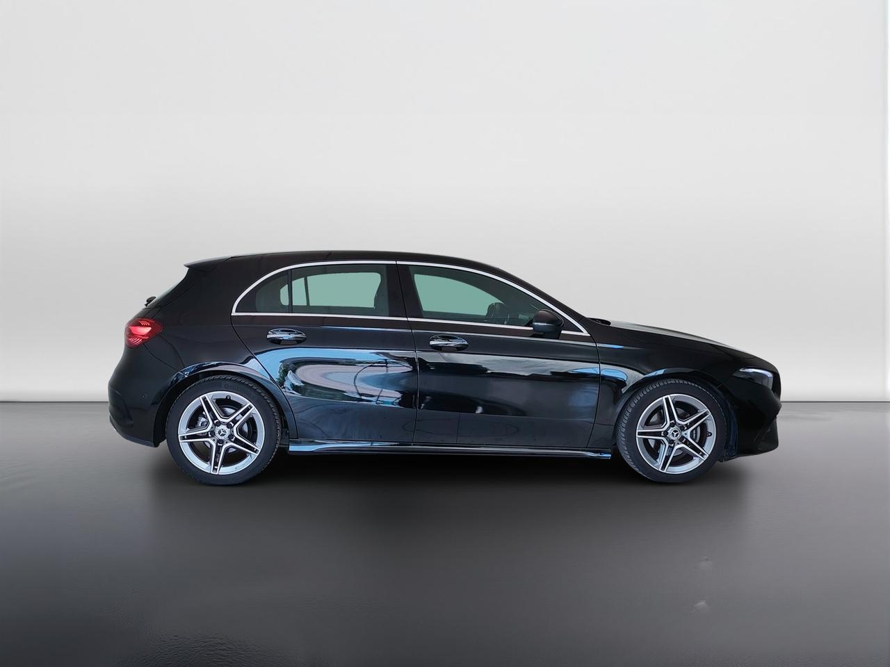Mercedes-Benz Classe A - W177 2023 - A 180 AMG Line Advanced Plus auto