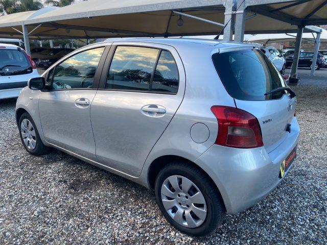 TOYOTA Yaris 1.0 5 porte Sol