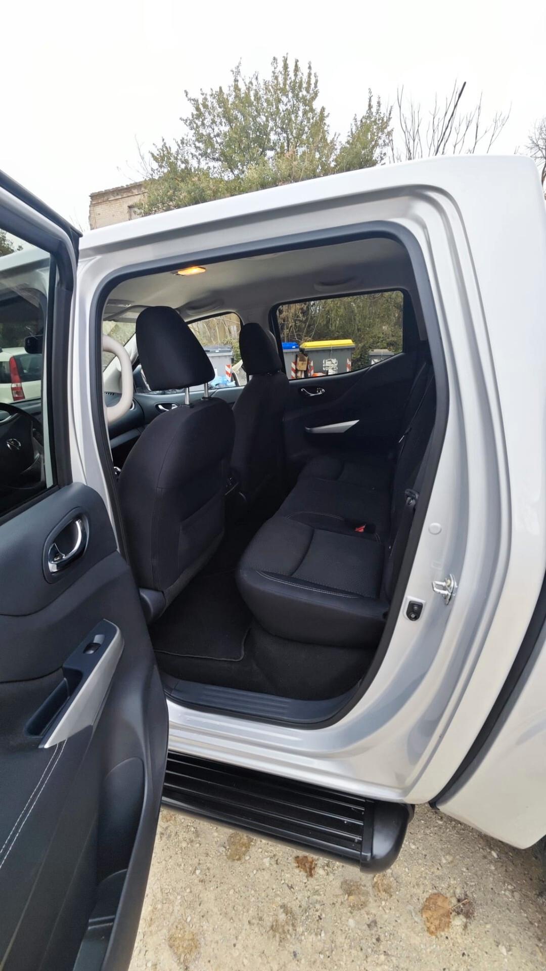 Nissan Navara 2.3 dCi 190 CV 4WD Double Cab N-Connecta