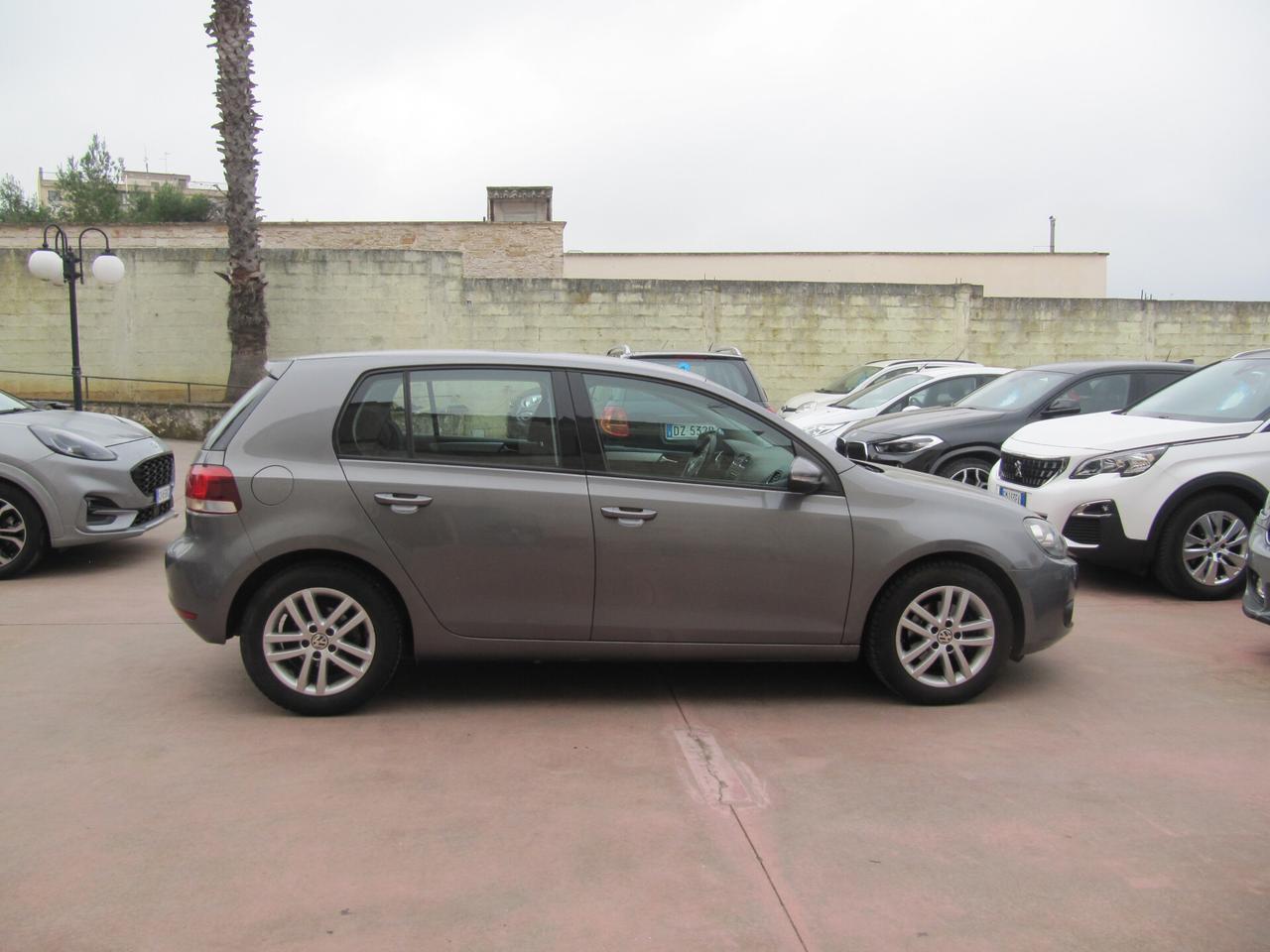 Volkswagen Golf 1.6 TDI DPF 5p. Highline
